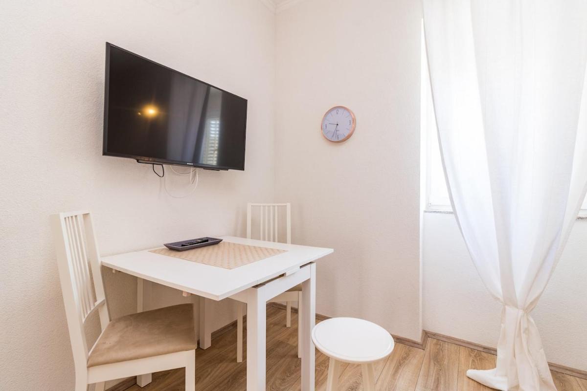 Gridolina Apartment Pula Luaran gambar
